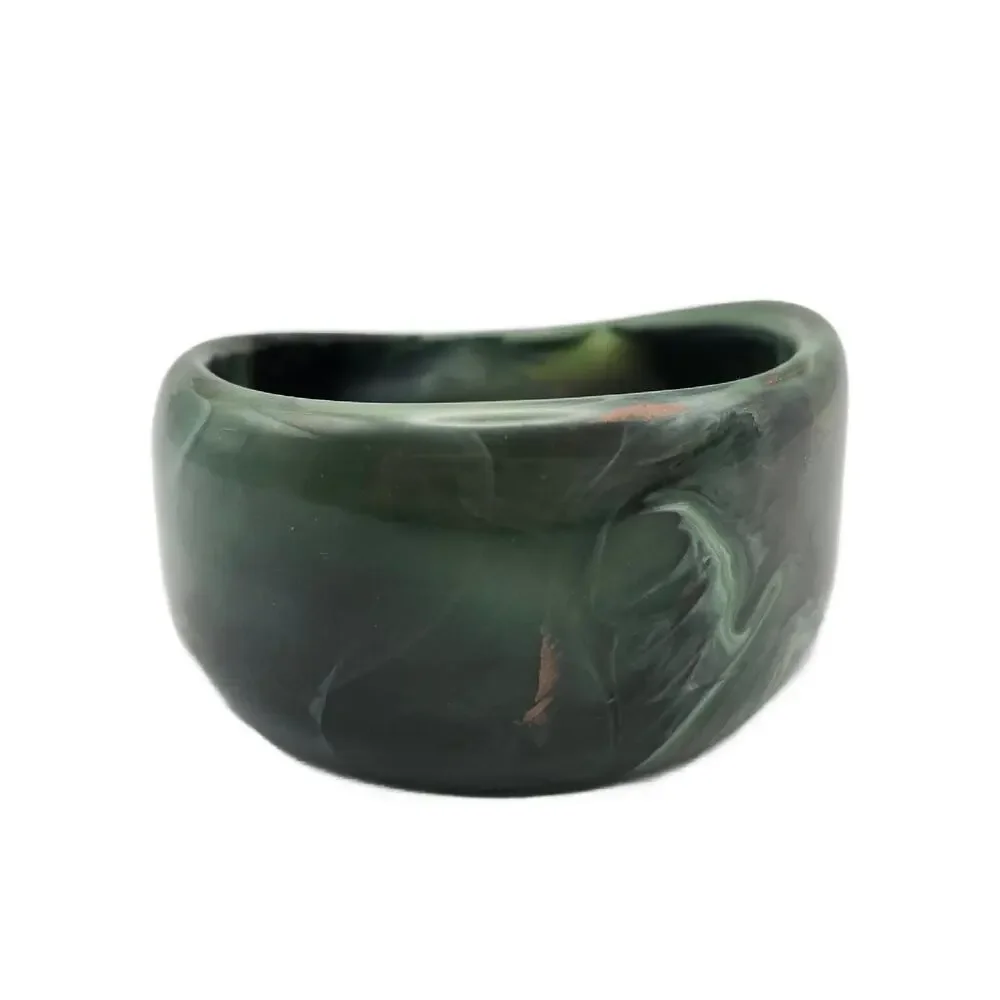 Vintage green swirl